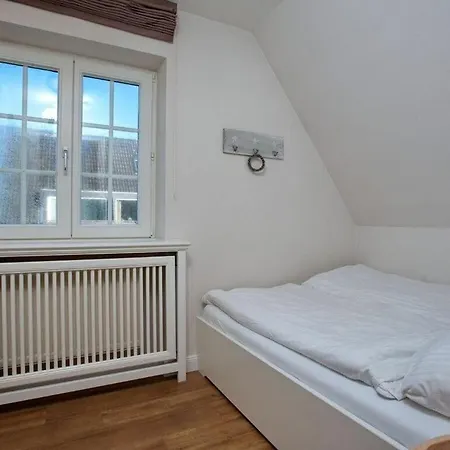 Apartment Holiday Hiirlonhues Wenningstedt-Braderup